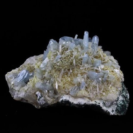 Stenar och mineraler. Barit, Kalcit, Kalcedon. 5859,0 cent. Planalto, Rio Grande do Sul, Brasilien.