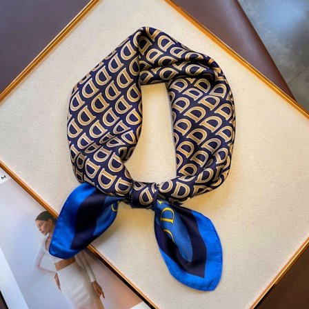 Naisten 27,5" Satiinineliönmuotoiset silkkihuivit ja -kääreet Päähuivi nukkumiseen, OPP-pussipakkaus. FJ534-2