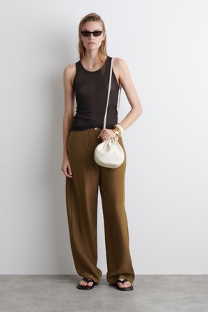 COS Women's Gathered Pouch Bag - Leather in White