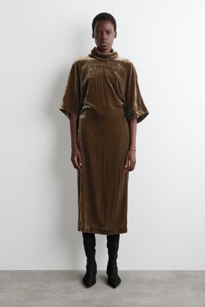 COS Frauen Midikleid Aus Samt Mit V Ausschnitt in Braun