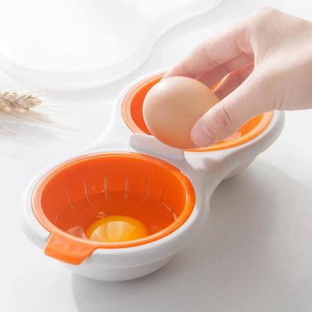 Mikroaaltouunin munakokkeli, höyrymuna, kaksinkertainen tarttumaton vuoka kannella munien keittämiseen keittiössä (oranssi)