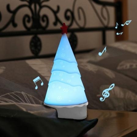 Silikon Natlys Juletræ med Musik Højtids Dekorativ Lampe (Farverigt Lys)