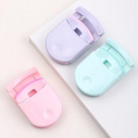 3-pakning, reisevippebøyer, vippebøyer i plast for reisesminke, leveres med ekstra vipper