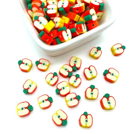 100 bløde keramiske perler blandet med frugt og tegneserie perforerede perler, skivede DIY armbånds perlematerialer (æbler)