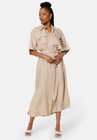GANT Flap Pocket Shirt Dress 277 Dry Sand Klær