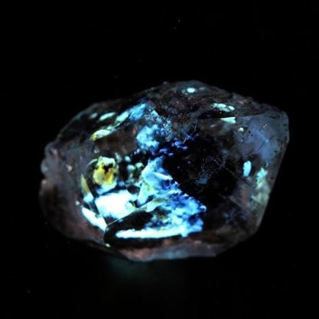 Sten og mineraler. Kvarts Petroleum. 5,16 ct. Balochistan, Pakistan.