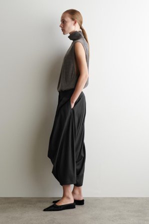 COS Women's Voluminous Wool Trousers in Black