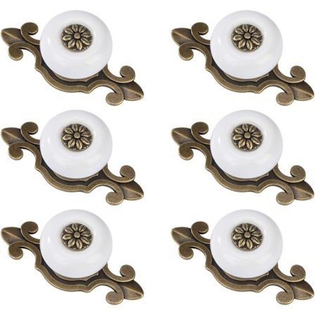 6 posliininuppia, vintage-huonekalunupit seosruuveilla