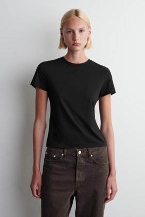COS Women's Shrunken T-Shirt in Black