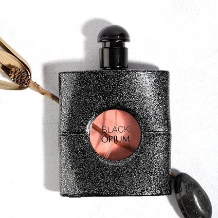 Black Opium parfume, en frisk og let duft af sort kaffe til kvinder.