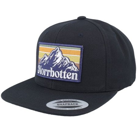 Wild Spirit - Svart snapback Keps - Swedish Norrbotten Landscape Black Snapback @ Hatstore