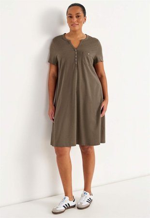 Cellbes of Sweden - Härligt mjuk trikåklänning - nougat - för damer - 50/52