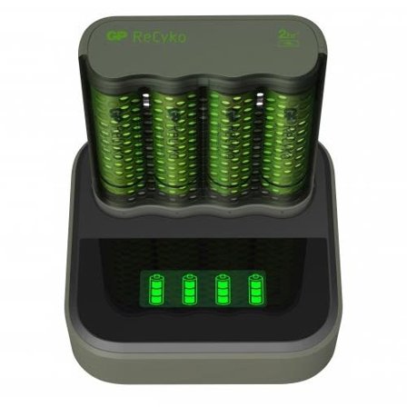 GP Batteries ReCyko Speed M451 Batteriladdare med AA-batterier och laddstation, Batterier