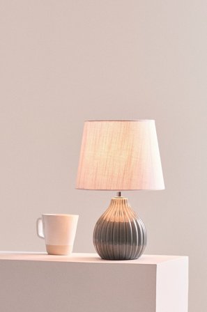 Jotex - MONA bordlampe Grønn/Naturhvit - Kjøp Bordlamper hos Jotex