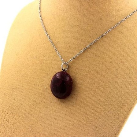 Sten og mineraler. Rubin halskæde. 20,76 øre. Afrika.