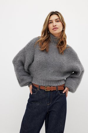 NA-KD Flauschiger Strickpullover mit Rollkragen - Grobstrickpullover - Grau - Small