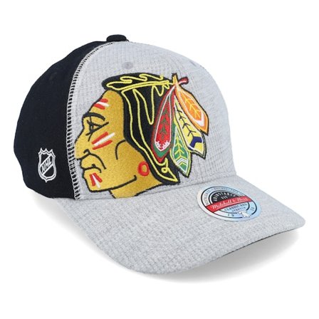 Mitchell & Ness - NHL Grey adjustable Czapka Z Daszkiem - Hatstore Exclusive x Chicago Blackhawks Exclusive XL Hockey Logo Grey/Black Adjustable @ 