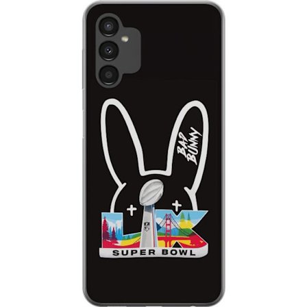 Kompatibel Mobilcover til Samsung Galaxy A04s Bad Bunny portræt med åben skjorte, tatoveringer og krøllet hår i stilfuld modefotografering
