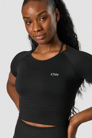 ICANIWILL - Define Seamless Cropped T-shirt Black Wmn - Naiset - Treenivaatteet ICIW:ltä