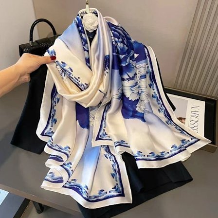 Ekstra stort, silkemykt blomsterskjerf/sjal, 180 x 89 cm, polyestersjal.