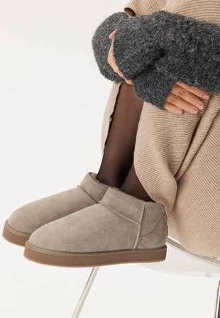 Shepherd Glasgow Sheepskin Boots Stone Kengät