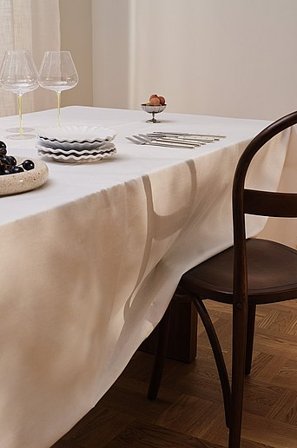 Jotex - Abwischbare Tischdecke Natürlich weiß - LINNIE - Kaufe Tischdecken bei Jotex