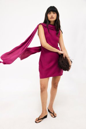 Felicia Wedin x NA-KD Miniklänning i satin med scarfdetalj - Festklänningar - Rosa - EU 34