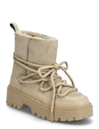 Tommy Hilfiger | Real Shearling Laceup Snowboot | 36