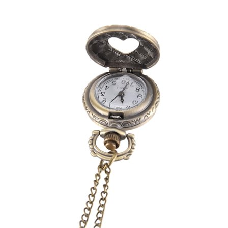 Vintage Pocket Watch Brons Color Quartz Watch Cool Chain Hollow Love Heart Watches