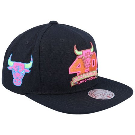 Mitchell & Ness - NBA Svart snapback Keps - Chicago Bulls Summer Nights Black Snapback @ Hatstore