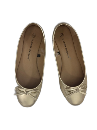 Guldiga ballerinaskor med rosett