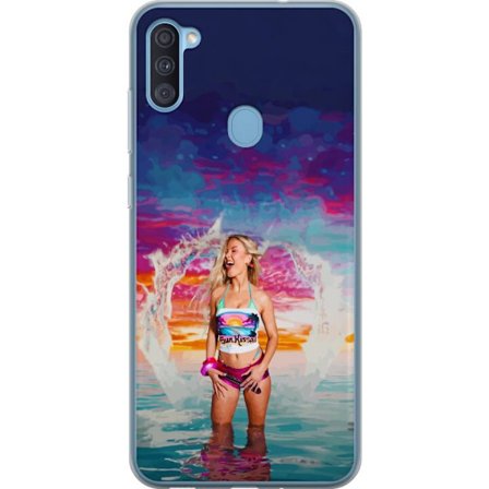 Kompatibel Mobilcover til Samsung Galaxy A11 Blond kvinde i farverigt strandtøj, der leger i havet ved solnedgang