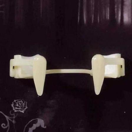 Halloween, Infällbara Vampyr Huggtänder