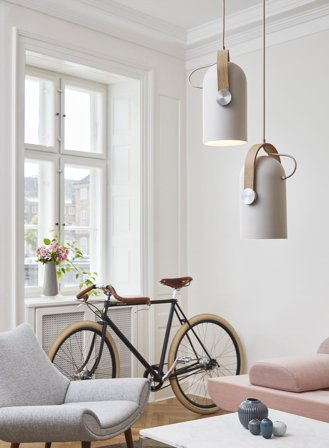 Carronade taklampe pendel medium - sand/aluminium/eik