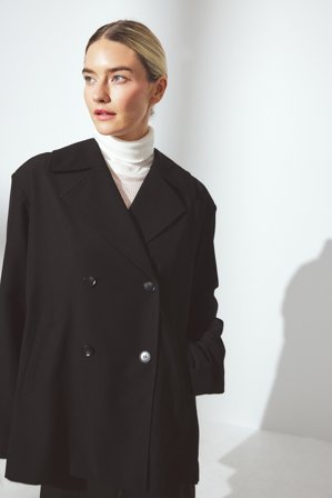 NA-KD - Trenchcoat med plissert detalj - Trenchcoats - Svart - EU 42