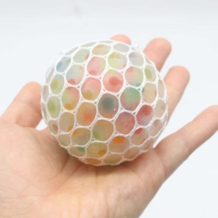 1 pakkaus värikkäitä Crystal Grape Ball -stressileluja (satunnainen väri), sarjakuvaleluja, hauskoja puristusleluja, lemmikkieläinten stressileluja 
