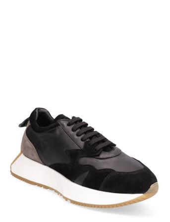 Yvette Låga Sneakers Svart Nude Of Scandinavia