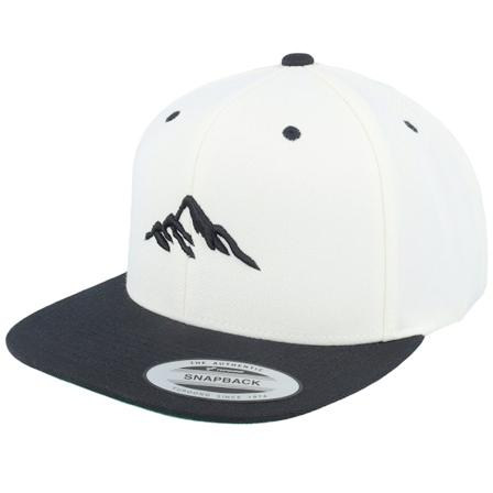 Wild Spirit - Mountain 3d Black/White/Black Snapback Snapback Black Cap - @ Hatstore