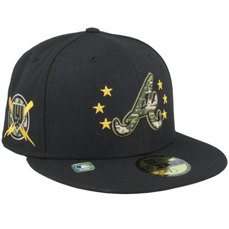 New Era - MLB Svart fitted Caps - Atlanta Braves Mlb24 Armed Forces Day 59FIFTY Black Fitted @ Hatstore