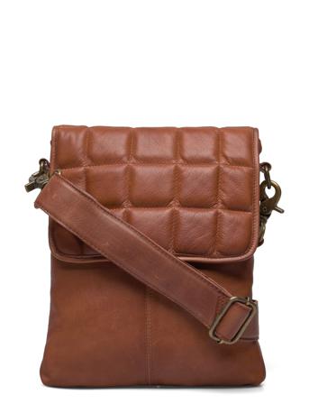 Sofia Small Bags Crossbody Bags Ruskea RE:DESIGNED EST 2003