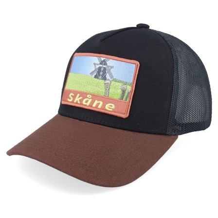 Wild Spirit - Ruskea trucker Lippis - Swedish Skåne Landscape Black/Brown Trucker @ Hatstore