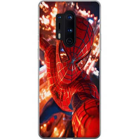 Yhteensopiva Puhelinkuori OnePlus OnePlus 8 Pro Spider Man intensiivisessä toiminnassa välkkyvien valojen ja dynaamisen perspektiivin kera elokuvama