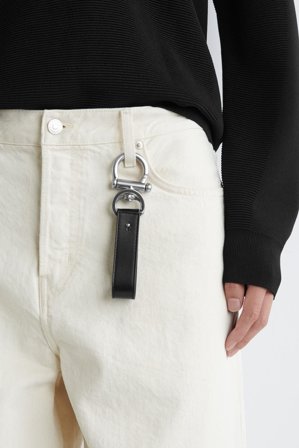 COS Men's Leather Keyring in Black