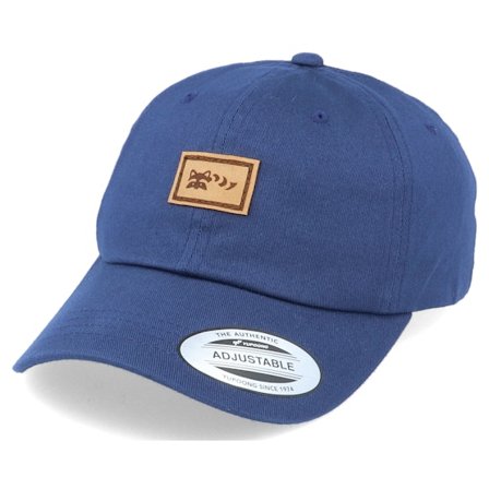 Wild Spirit - Blauw unconstructed Cap - Organic Small Hatsie Red Panda Patch Navy Dad Cap @ Hatstore