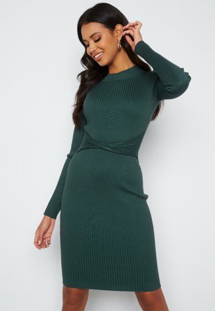 BUBBLEROOM Minna knitted front twist dress Green Klær
