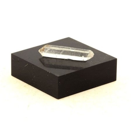 Stenar och mineraler. Dubbelterminerad kvarts. 3,75 cent. Puits Brides, La Gardette-gruvan, Bourg d’Oisans, Frankrike.