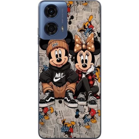 Kompatibel Mobilcover til Motorola Motorola Moto G04 Tegnet musduo i streetwear med kasketter, sneakers og avisbaggrund. Legesyg byillustration med mo