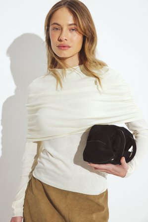 NA-KD Knitted Draped Top - Strikkede toppe - Råhvid - M