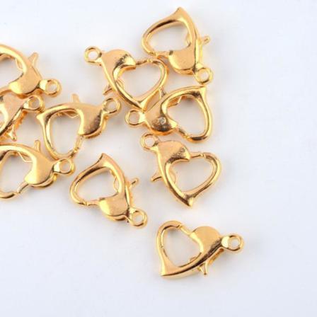 24 St. Hjärtformade Nickelfria Guldpläterade Lobsterlås 7x10mm