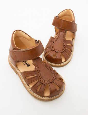 ANGULUS Sandals - Flat - Closed Toe - 27